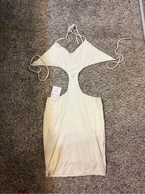 Blush Theory dress in Cream Size Medium NWT